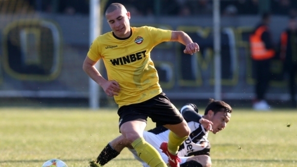 Димитър Тонев поднови тренировки с мъжкия отбор на Халфът