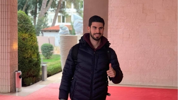 Испанският бранител Начо Монсалве пристигна в лагера на в Хърватия