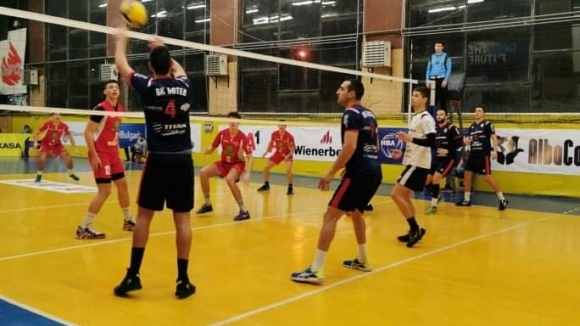 Волейболният отбор на Ботев Луковит спря черната си серия от