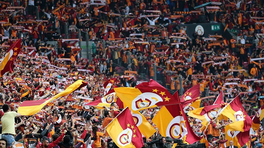 Турският гранд Галатасарай обяви официално привличането на двама нови играчи