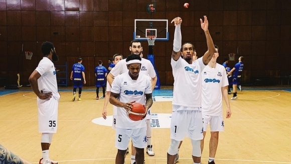 Баскетболистите на Черноморец ще получат дълга почивка преди началото на