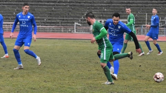 Третодивизионният Спартак (Пловдив) победи с 1:0 тима на Оборище в