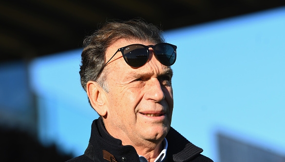 Собственикът на втородивизионния италиански отбор Масимо Челино уволни наставника