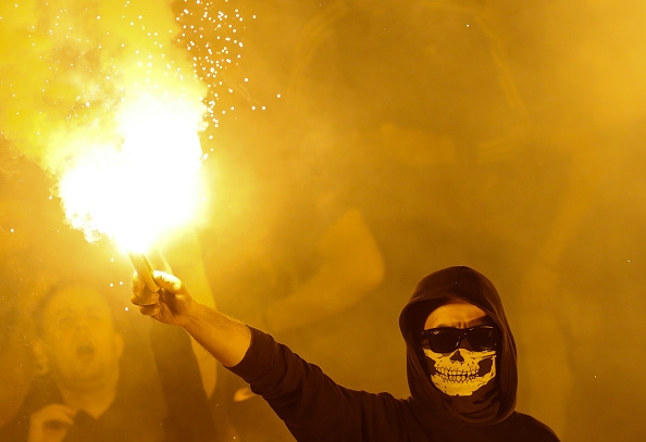 Сръбската полиция арестува 17 футболни запалянковци в столицата Белград по