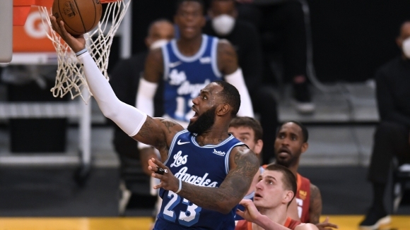 През изминалата нощ отборът на Лос Анджелис Лейкърс записа 17 ата