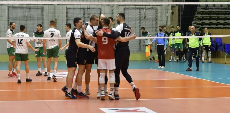 Волейболистите на Локомотив Пловдив постигнаха 8 а победа във втората осмица