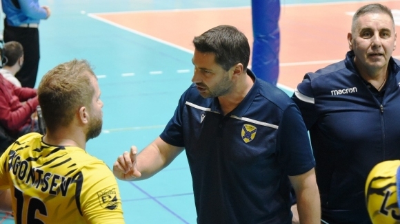 Треньорът на волейболния Хебър Пазарджик Атанас Петров призна след разгрома