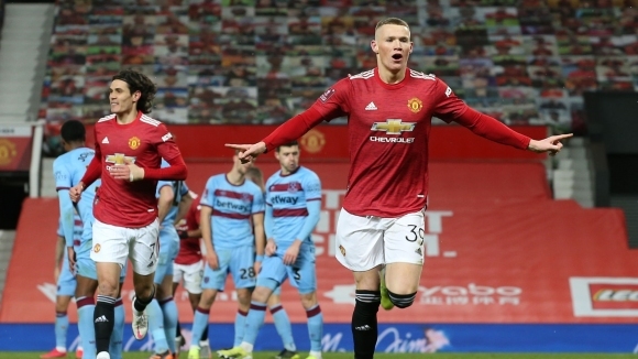 Манчестър Юнайтед и излизат един срещу друг на в