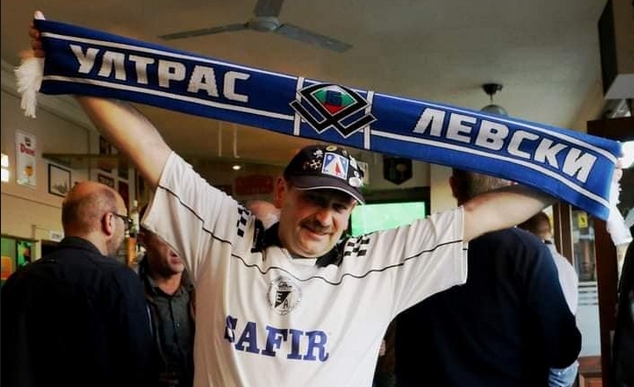 Колоритният привърженик на Левски Ивс Янсенс загуби битката с рака