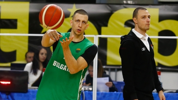 Гардът на мъжкия национален отбор на България по баскетбол Васил