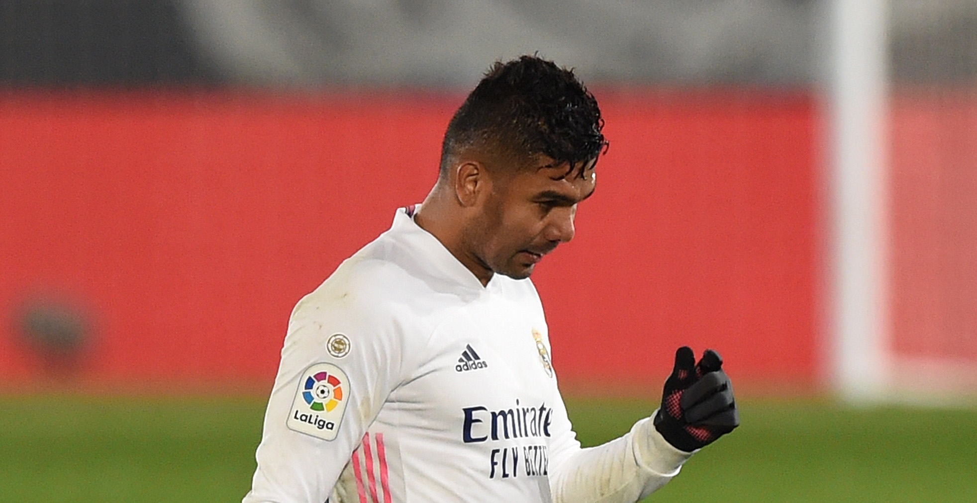 Испанският първенец Реал Мадрид е отказал да продаде полузащитника Каземиро