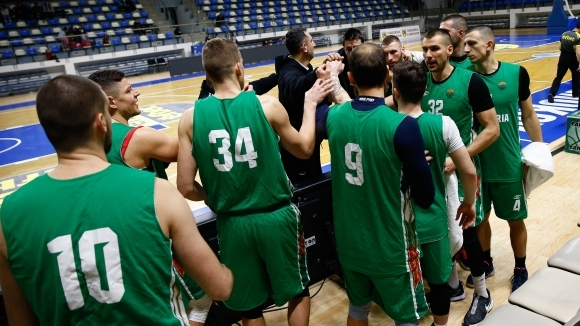 Росен Барчовски определи групата от 12 баскетболисти които по късно днес