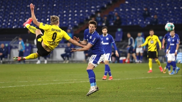 Отборът на Борусия (Дортмунд) постигна категорична победа с 4:0 при