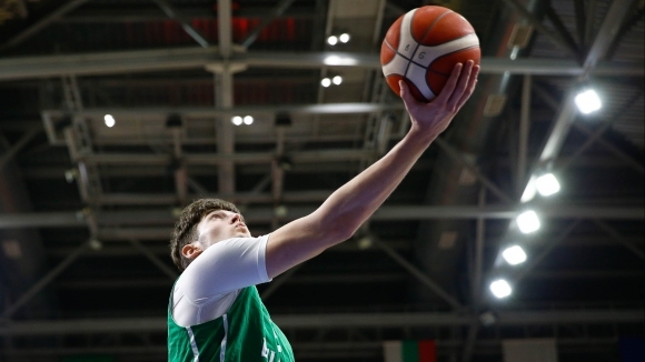 Българският суперталант Константин Костадинов не остана незабелязан от баскетболните специалисти