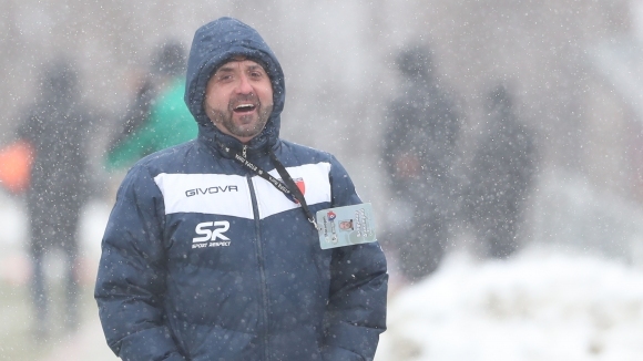 Старши треньорът на коментира загубата на своя тим от в