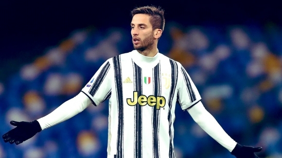 Полузащитникът на Ювентус Родриго Бентанкур е дал положителен тест за