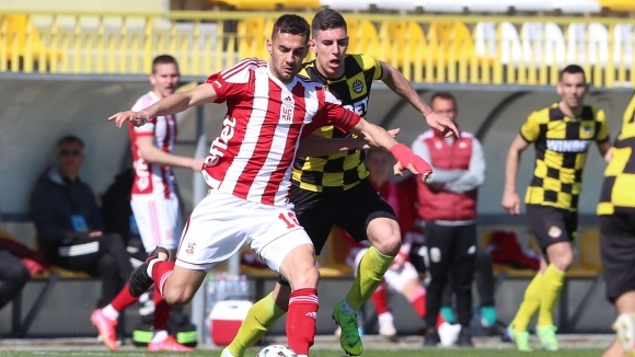 Националният селекционер Ясен Петров ще повика халфа на за предстоящите