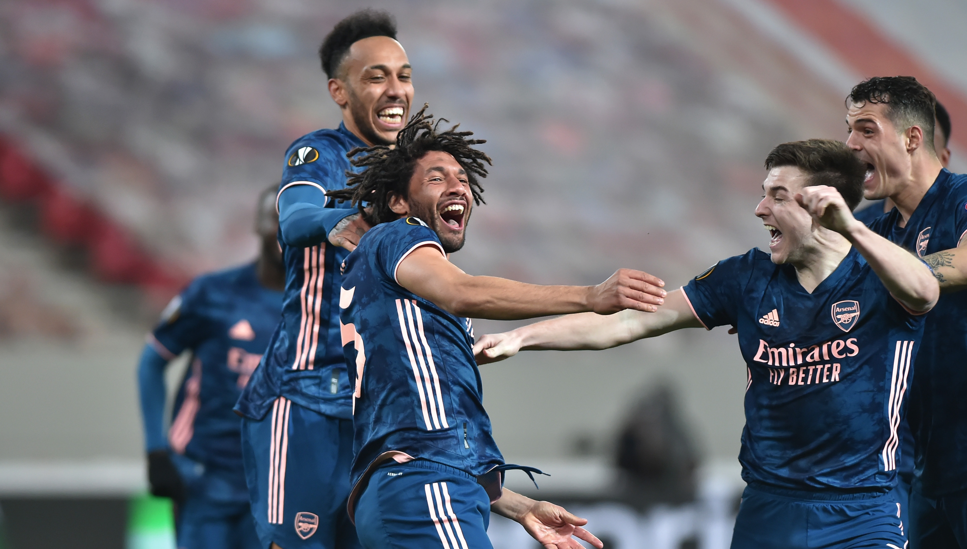 Олимпиакос и Арсенал се изправят в първа среща от 1 8 финалите