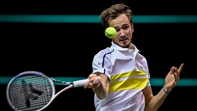 Третата ракета в света Даниил Медведев се класира за четвъртфиналите