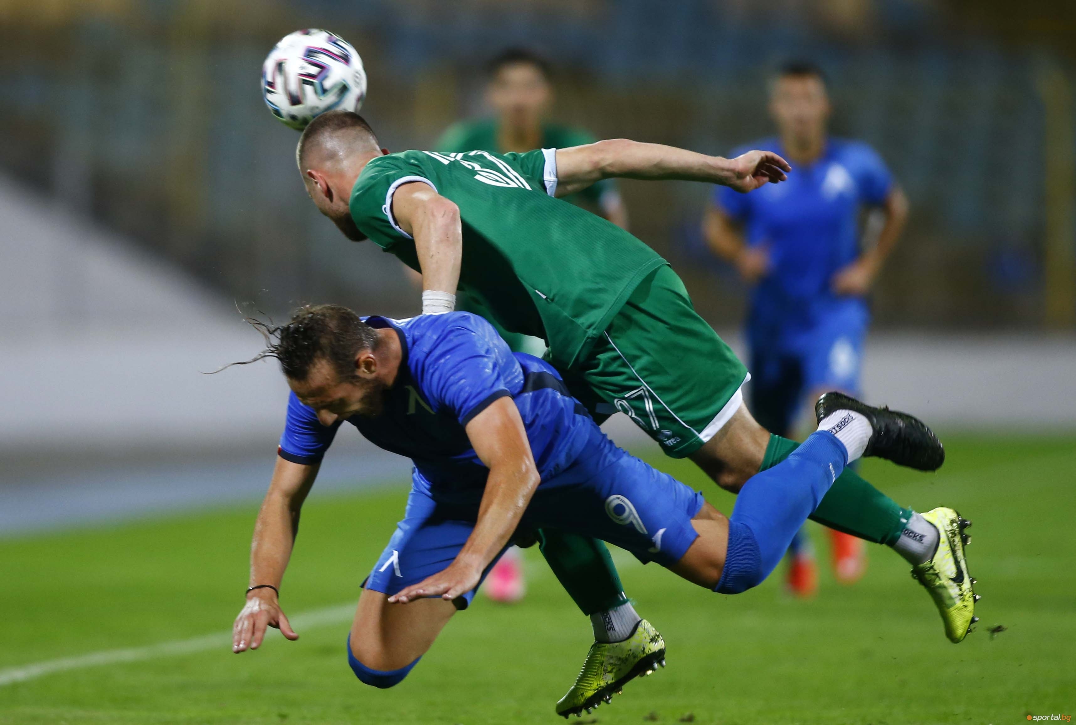 Отборът на гостува на в последния двубой от днешната програма