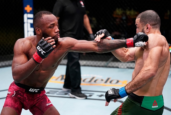 Неочакван и странен завършек имаше събитието UFC Vegas 21 което