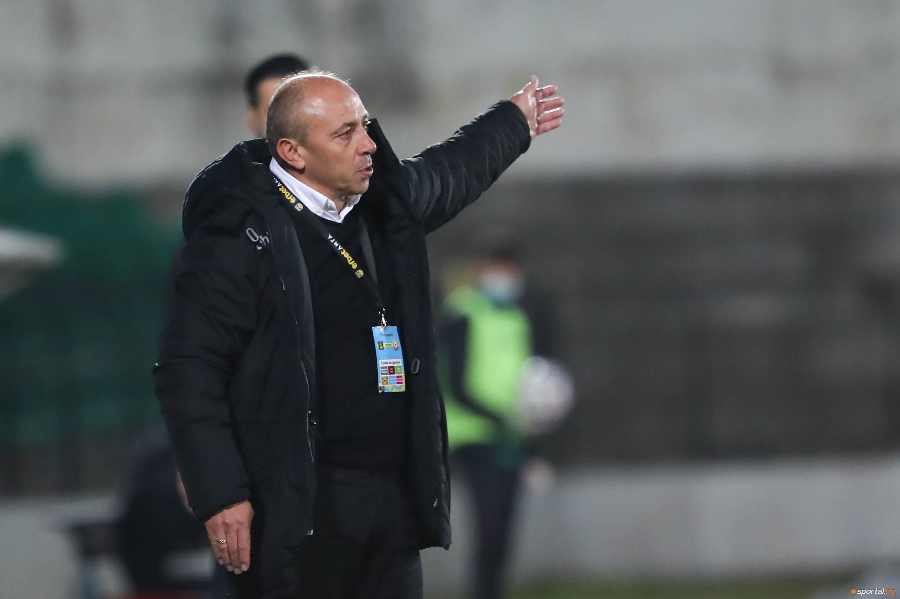 Старши треньорът на Черно море Илиан Илиев е отрязал арабския
