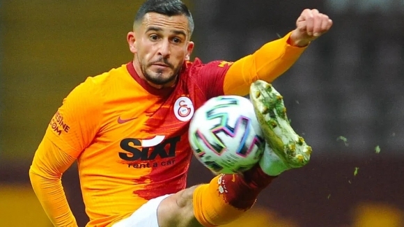 Футболистът на турския гранд Галатасарай Омар Елабделауи има проблеми
