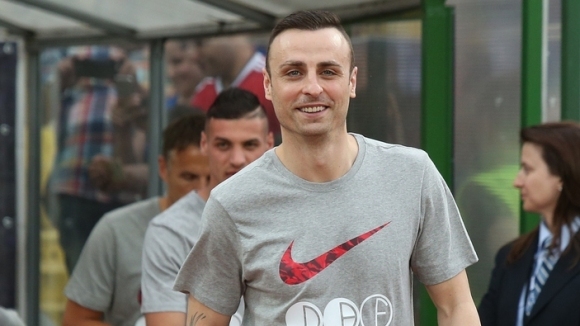 Димитър Бербатов може да се завърне в Лига 1, твърди