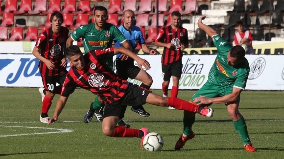 Шест двубоя се играят днес от третия кръг на Втора