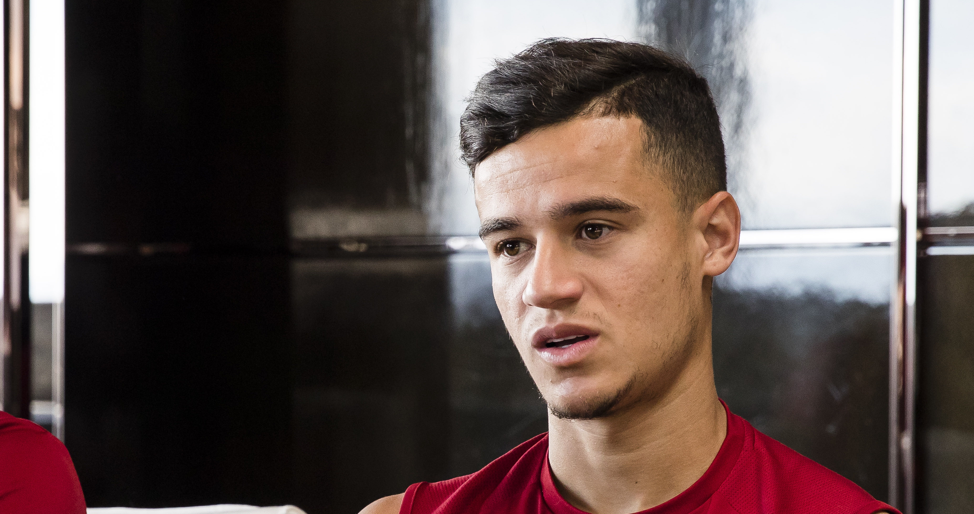 Ръководството на Барселона продължава да натиска Ливърпул в опит да