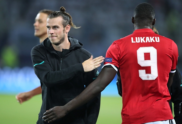 Въпреки нестихващите информации, че може да премине в Манчестър Юнайтед,