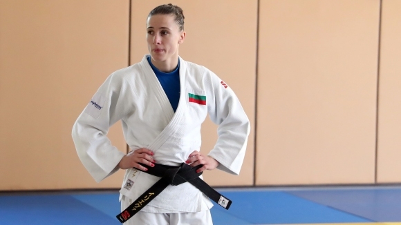 Ивелина Илиева ще бъде единствена състезателка при жените, която ще