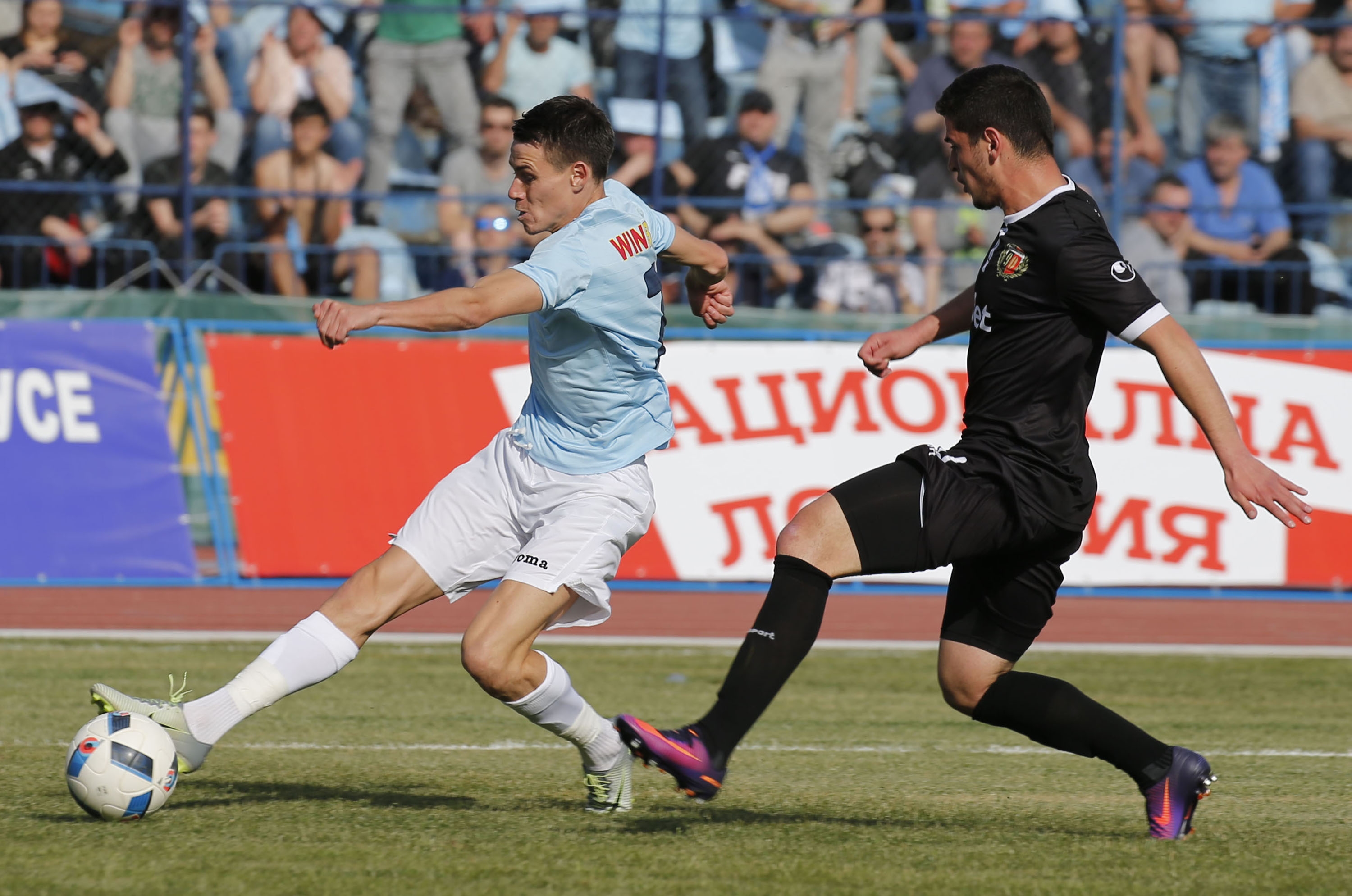 Отборите на Локомотив (Пловдив) и Дунав ще премерят сили днес