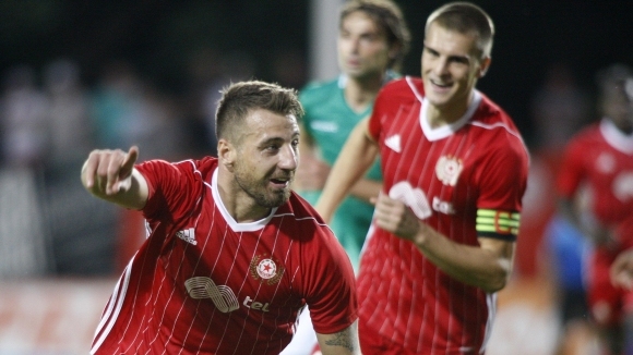 ЦСКА-София прегази с 3:0 без особени усилия Берое в Стара