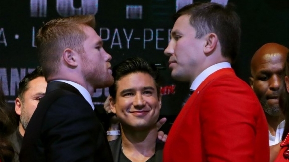 Най-добрият боксов мач тепърва предстои. Така HBO Boxing е избрал