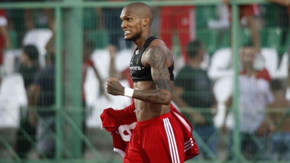 Нападателят на ЦСКА-София Фернандо Каранга е добре и няма здравословни