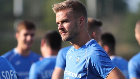 Едно от новите попълнения на Левски - Холмар Ейолфсон, е