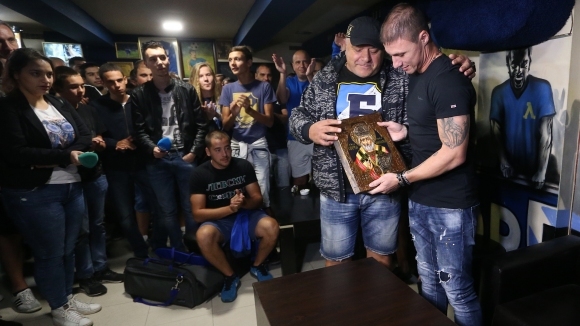 Вратарят на Левски Боян Йоргачевич сложи край на кариера си.