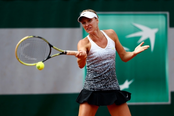 Сесил Каратанчева продължава победния си ход на турнира по тенис