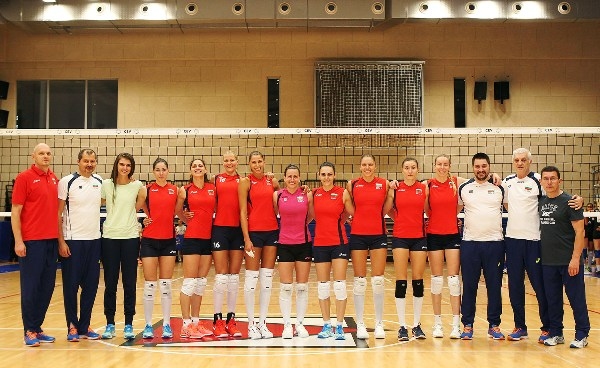 Волейболистките от националния отбор на България спечели първата от двете