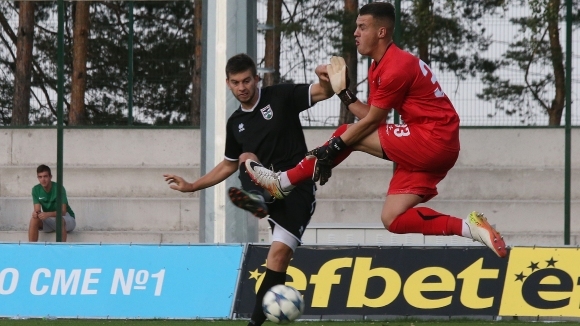 Нападателят на Пирин Благоевград Станислав Костов смята че тимът му