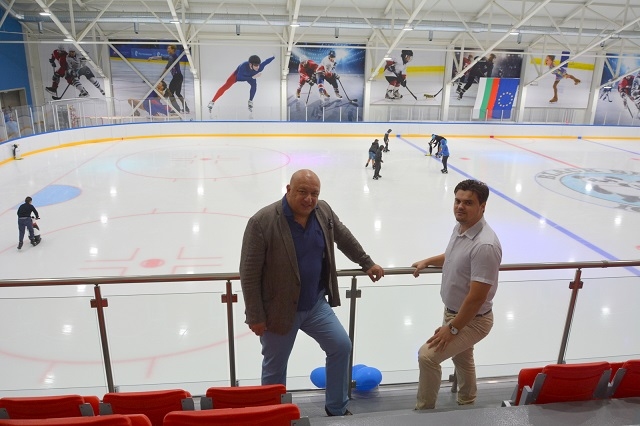 Министърът на младежта и спорта Красен Кралев посети новоизградената закрита