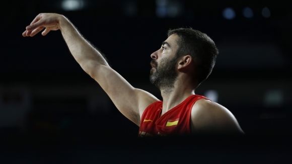 Хуан Карлос Наваро ще продължи да е част от състава