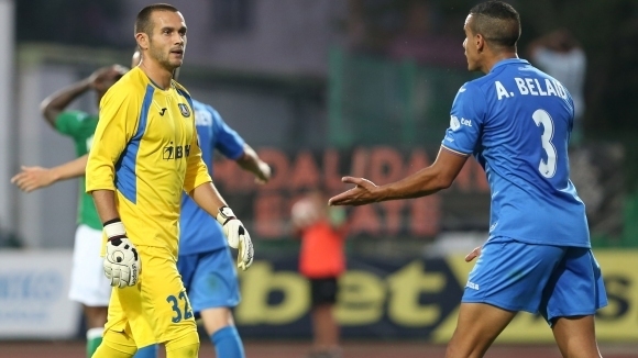 Вратарят на Вихрен Сандански Стефано Кунчев си вкара куриозен автогол